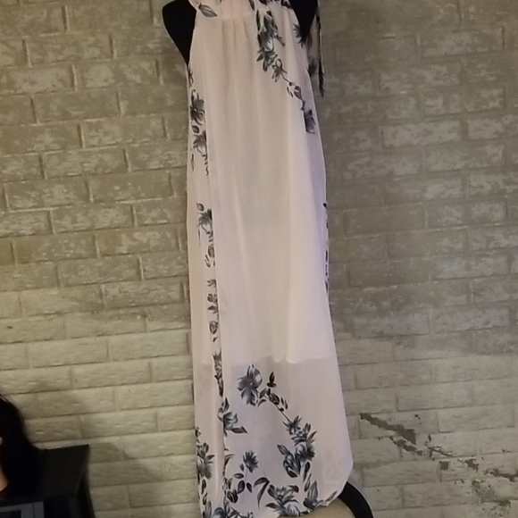 🥳🥳 2X HOST PICK🥳🥳 Beautiful Summer Flowered long dress - Picture 11 of 11